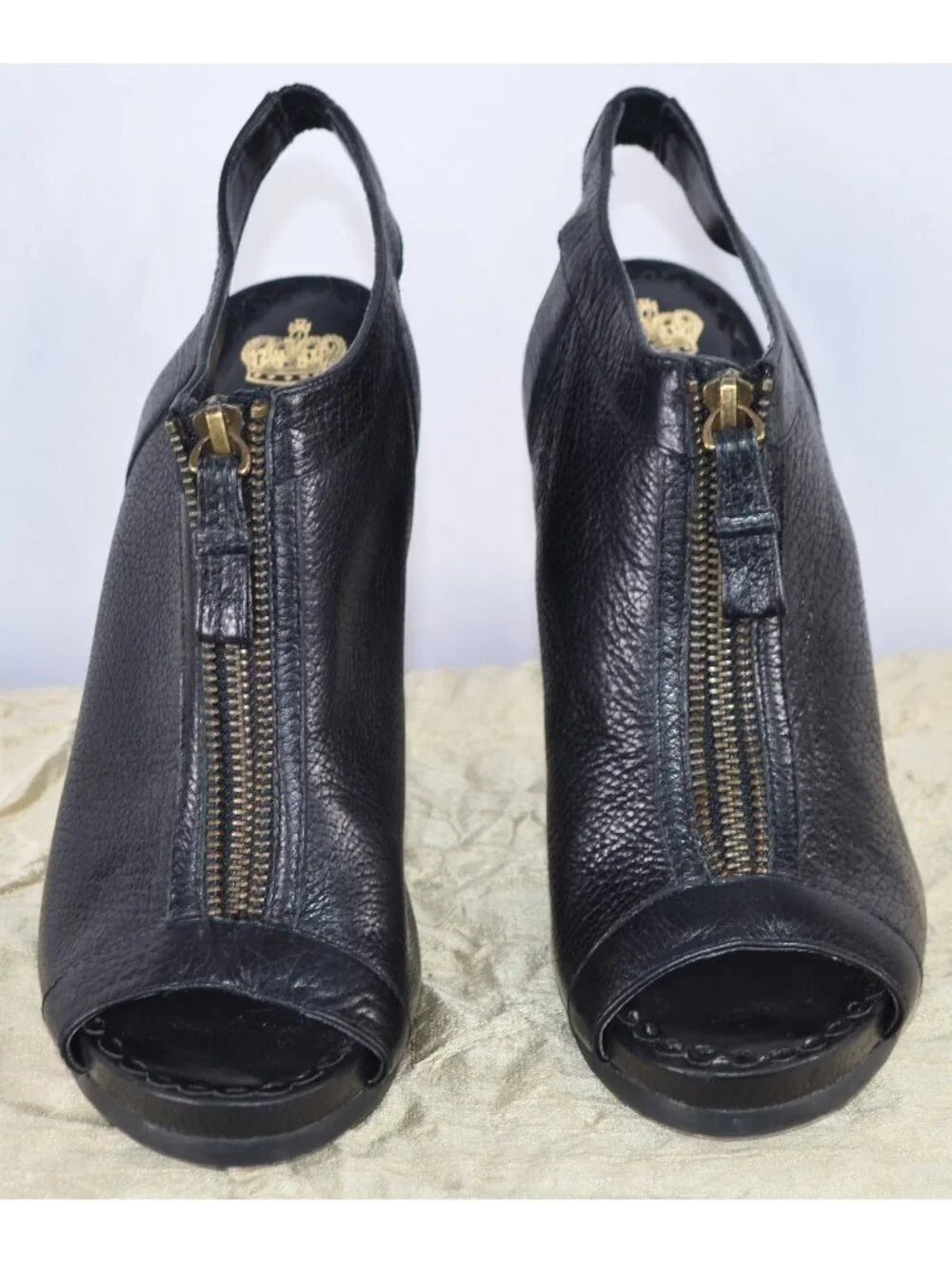 Juicy Couture Leather Front Zip Peep Toe Sling Back Heels Black Size 10